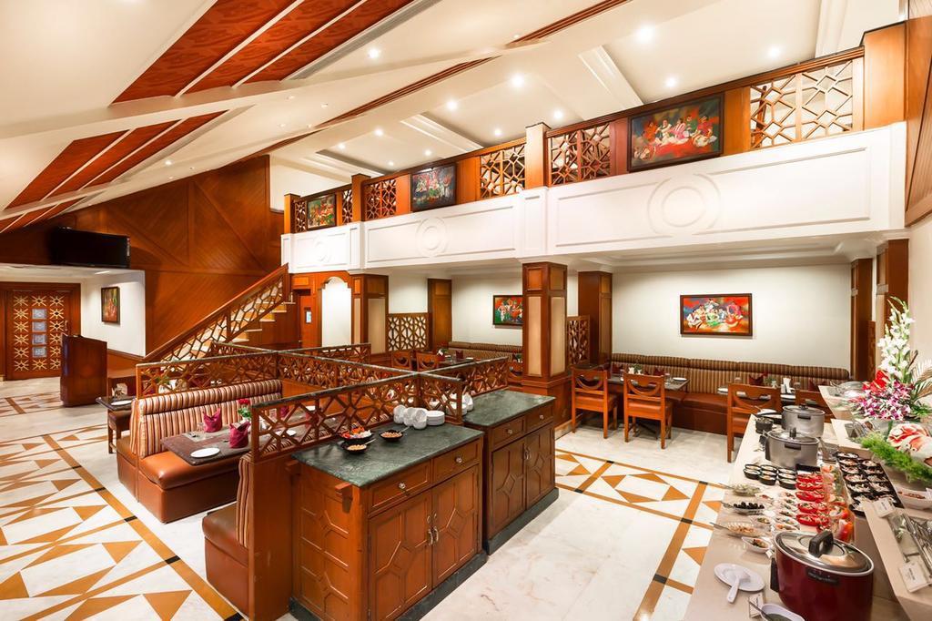 Regency Kanchipuram by GRT Hotels Exterior foto